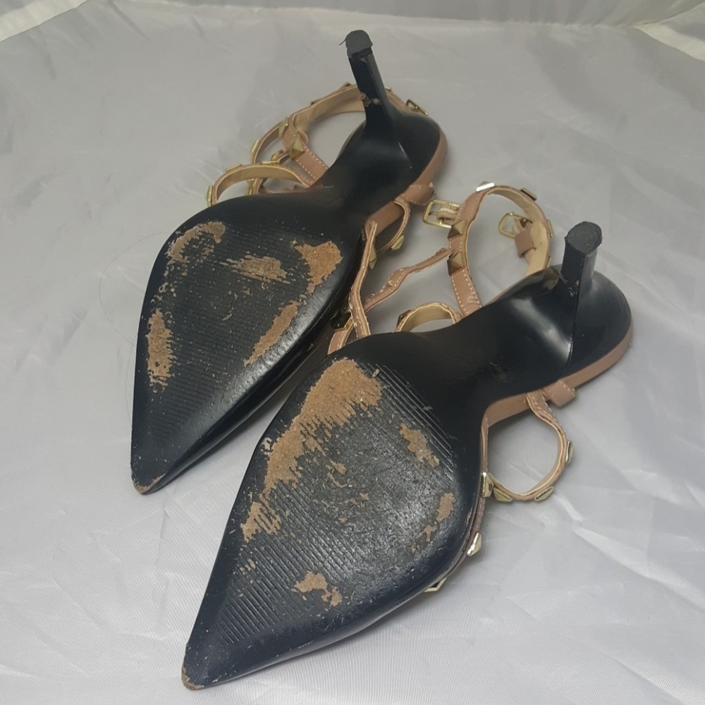Shoes - Picture 2 of 3